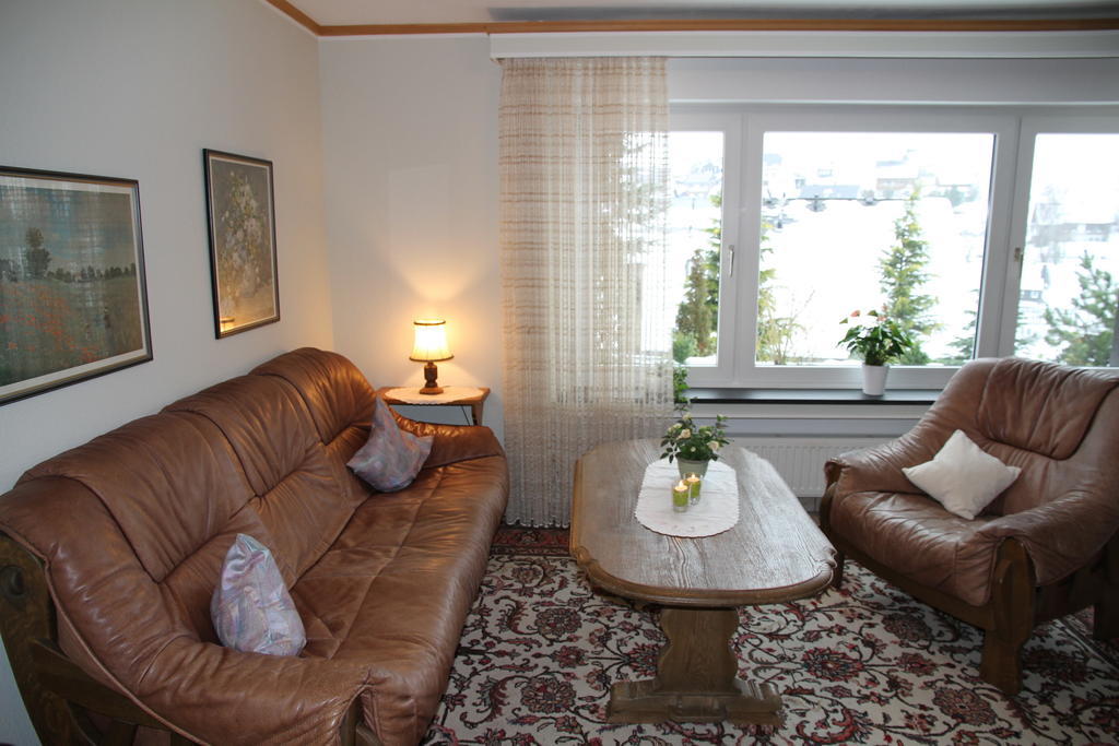 Ferienwohnung Bücker Schmallenberg Zimmer foto